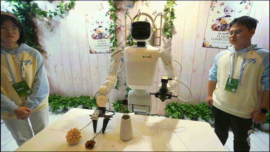 」中国机器人大军上岗！看呆歪果仁pg模拟器试玩硅谷还在「卷PPT(图9)